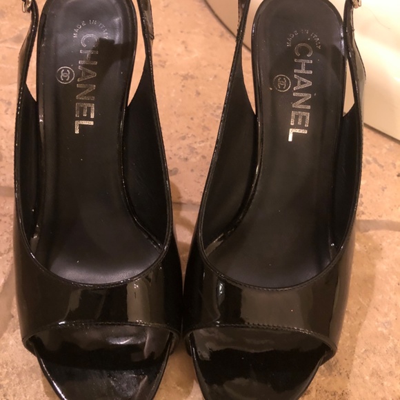 Authentic Chanel block platform heels - Picture 2 of 8